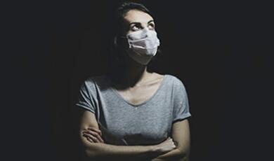 Woman wearing face mask